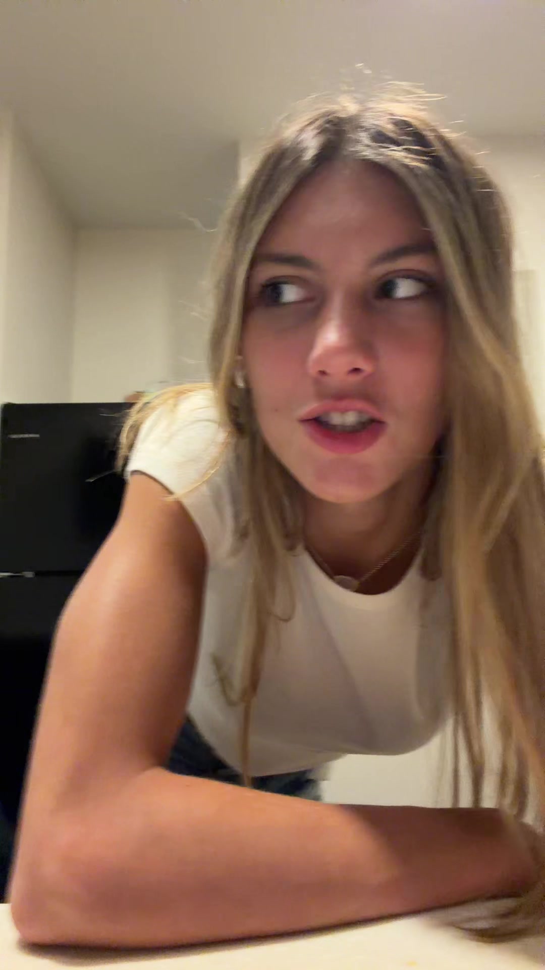 @theleahmae