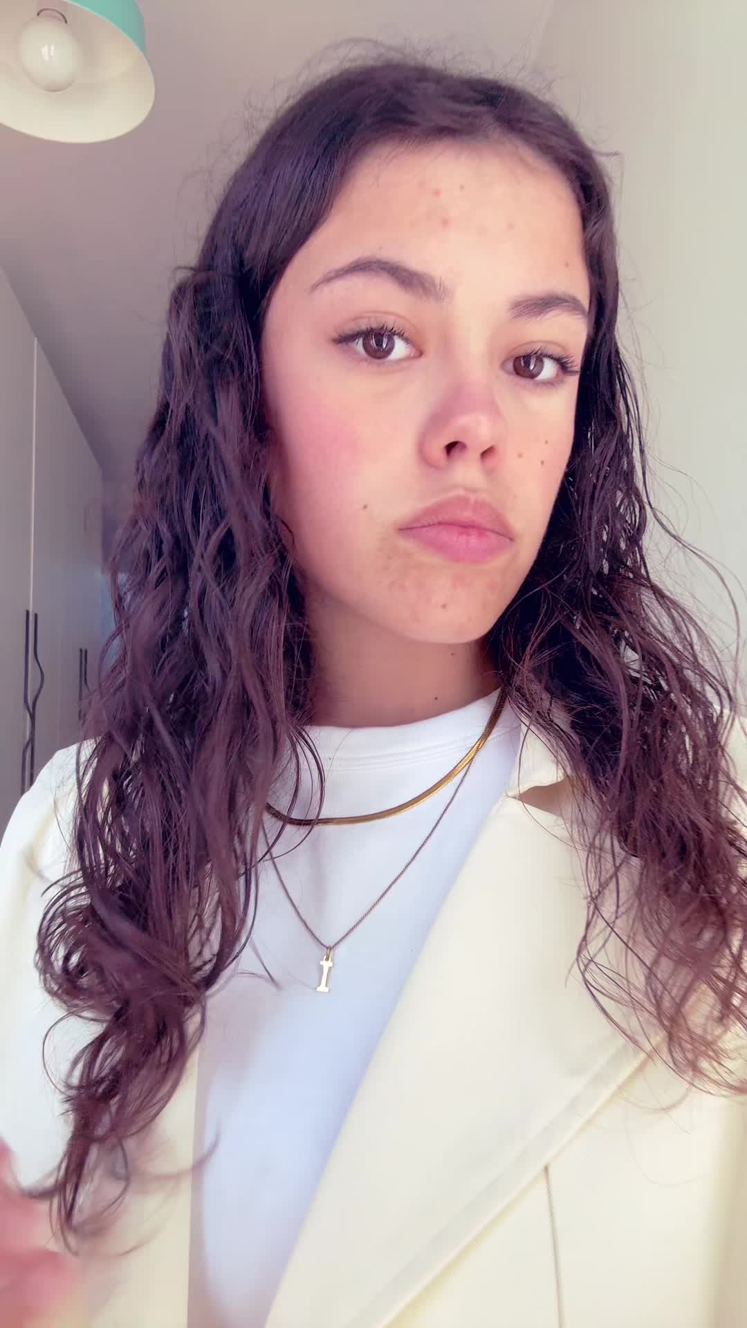 @𝐀𝐧𝐚𝐡𝐢