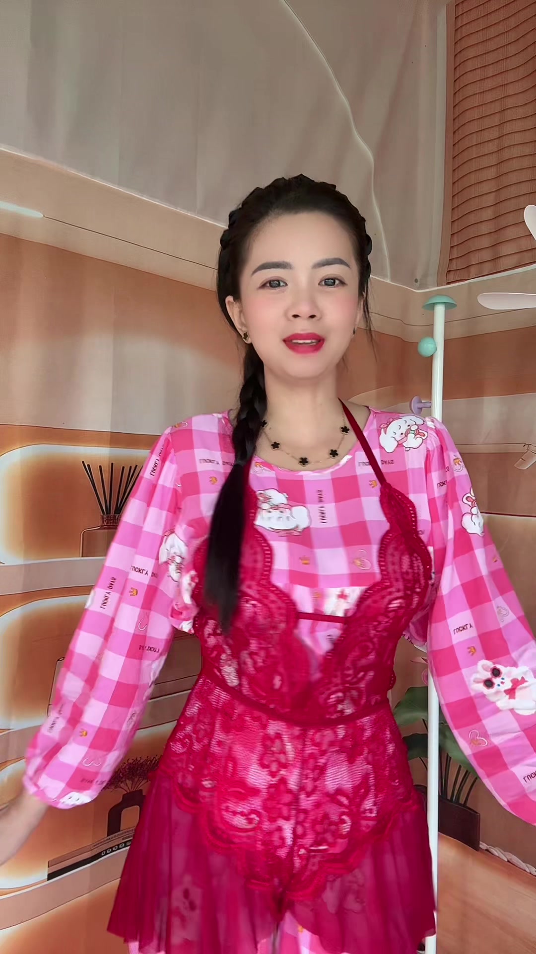 @Em Cẩm Nè