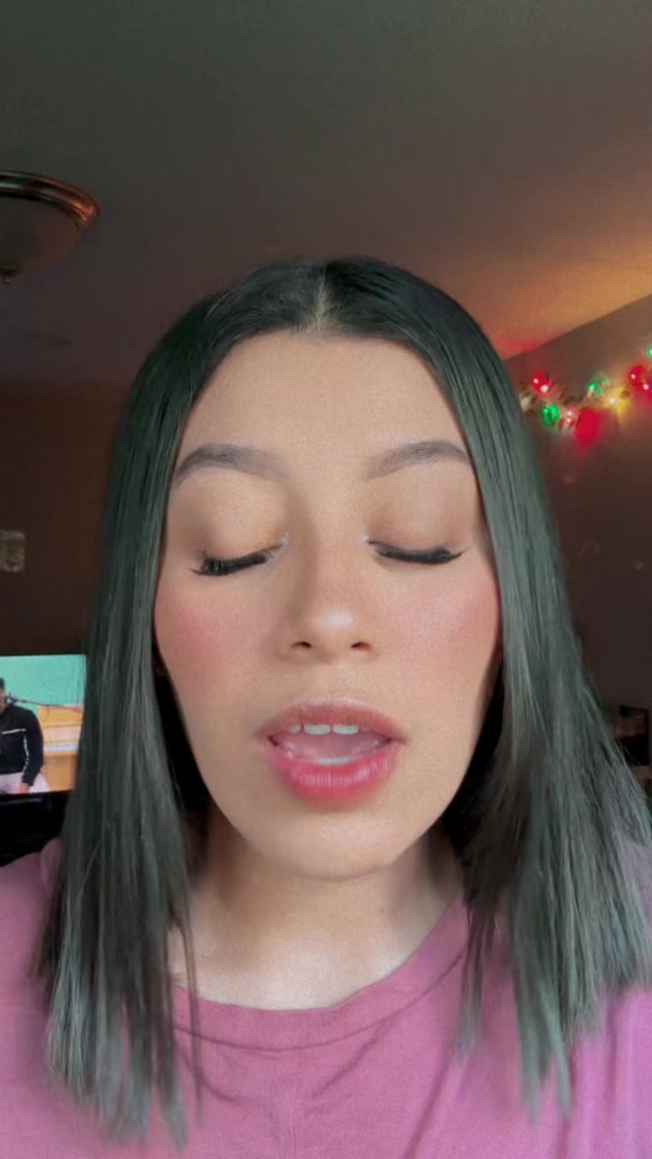 @She’s _yenni🙂‍↔️