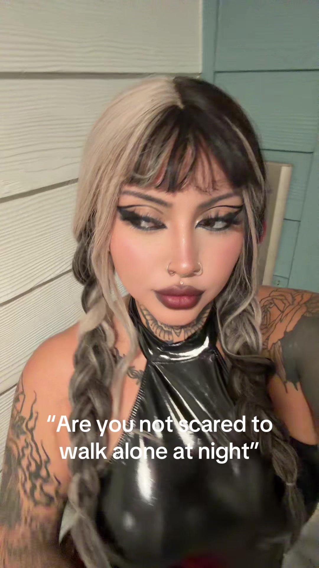 @XOXOKENI