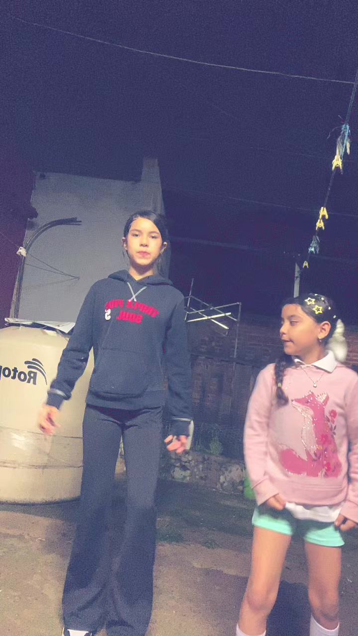 @👸🏻👑