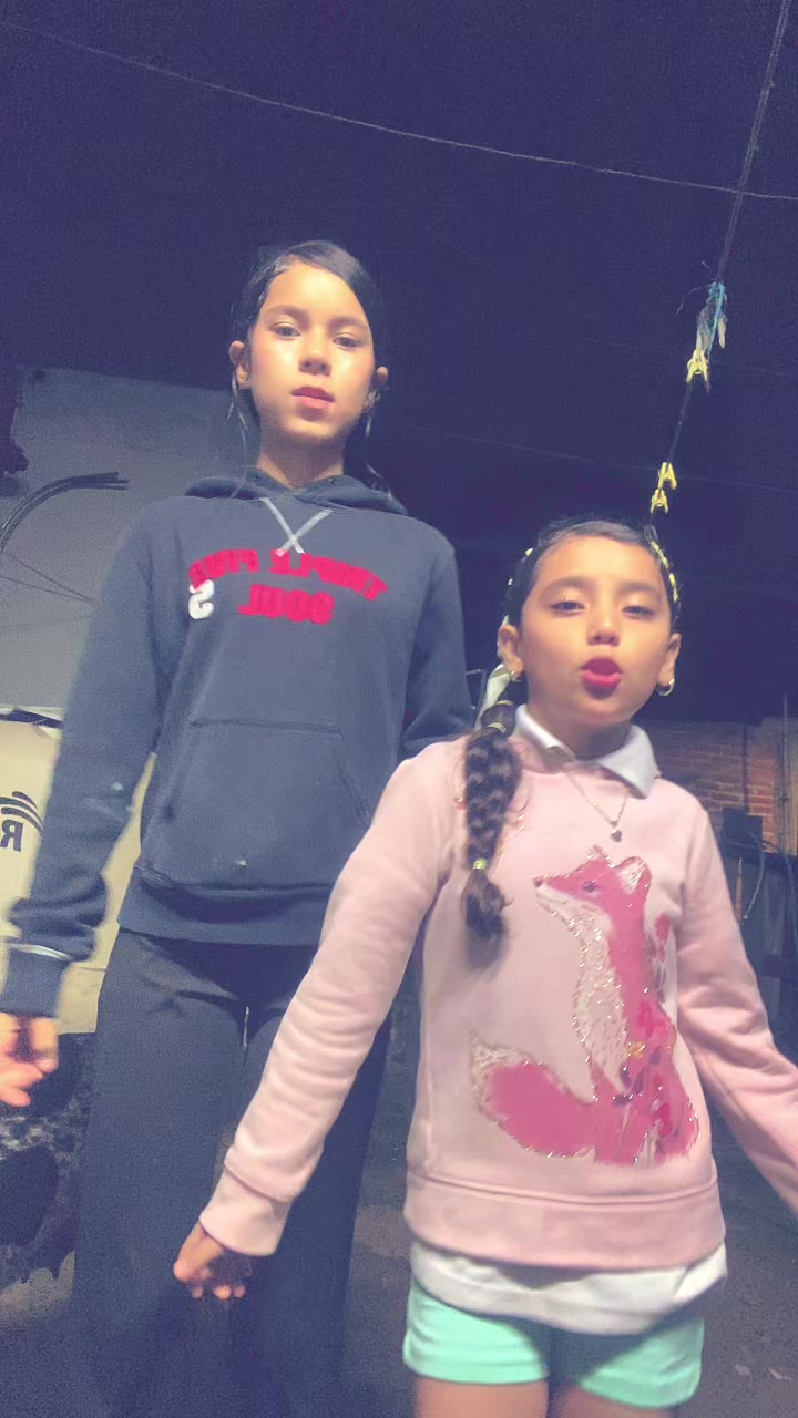 @👸🏻👑