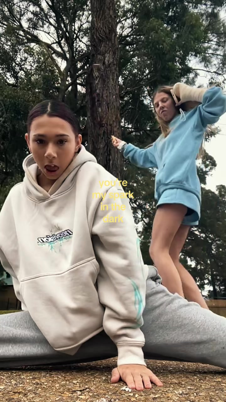 @🖕🏽