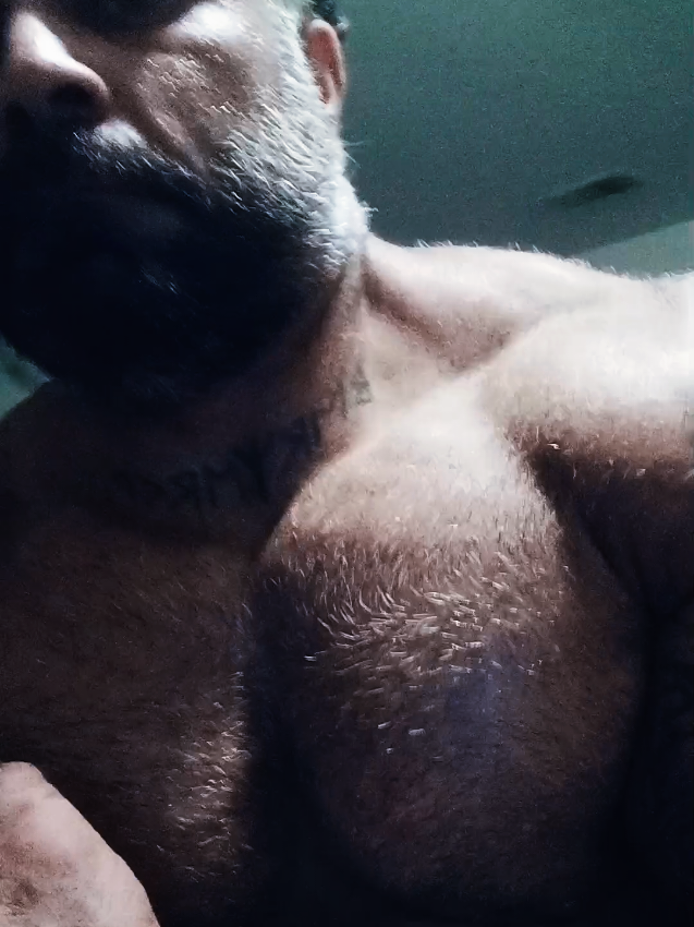 @Flesh_artist_1985