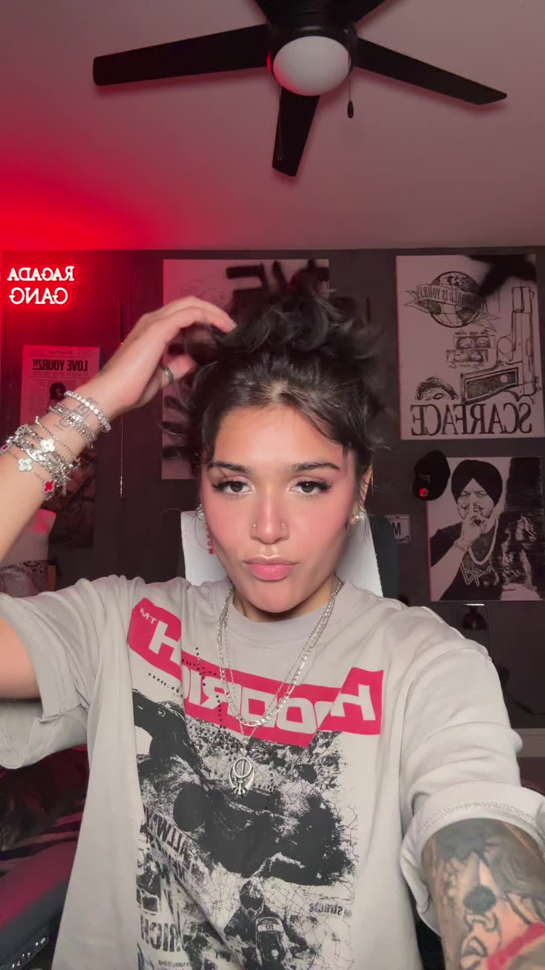 @Avi_444 ☬