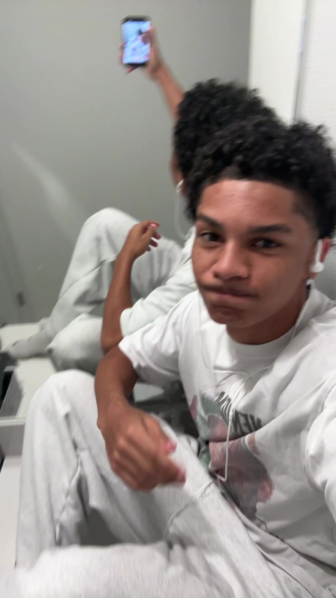 @NODISTRACTIONS