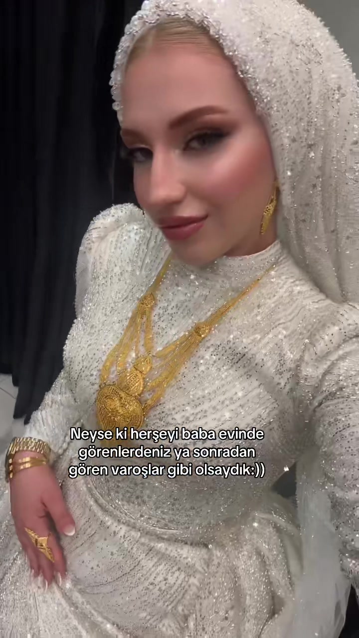 @Esrasalltas