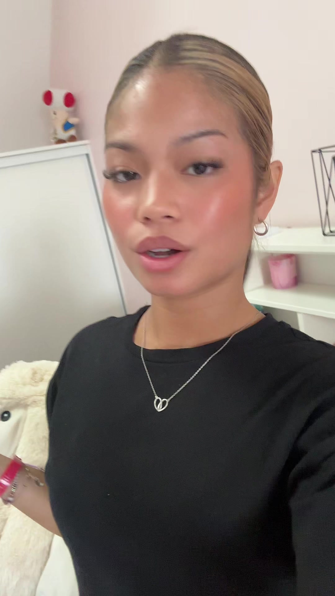 @Leoniee🦋