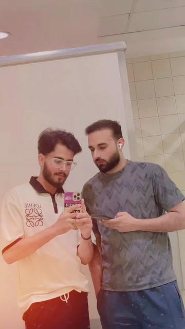 @S Ħ&Ecirc; R I 🌚