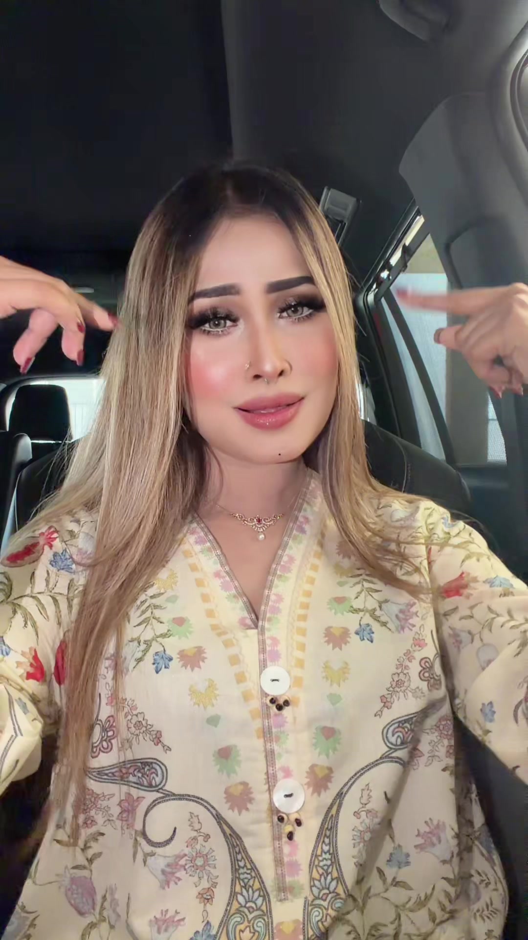 @Sunsinenila