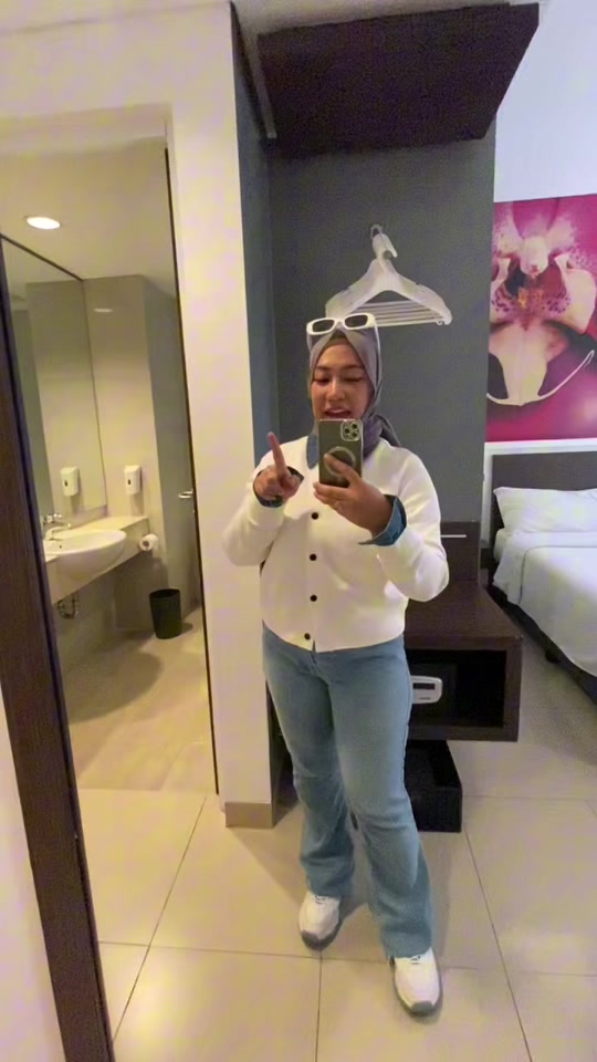 @Laila casroen