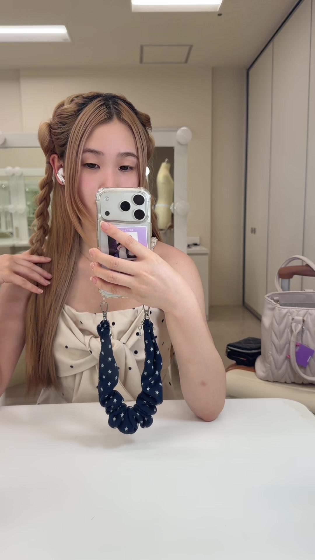 @ゆりな