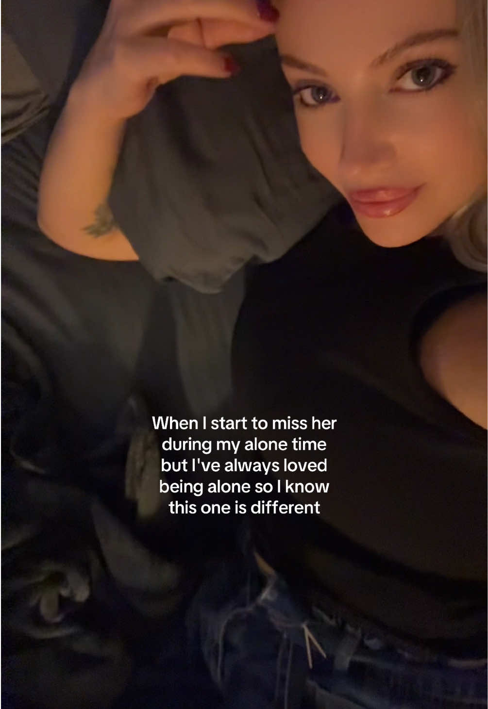 @Lisa J Evans sapphic author ⚢