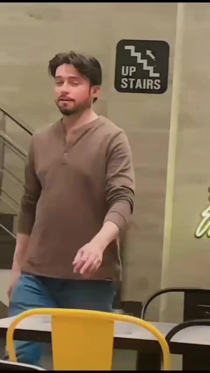@ᵀʰᵃʸ ᶜᵃˡˡ ᵐᵉ ᶜʰⁱᵀᵃ🤫