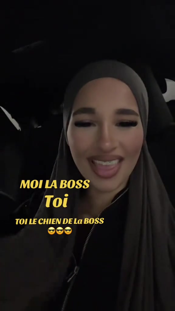@🧎🏻&zwj;➡️