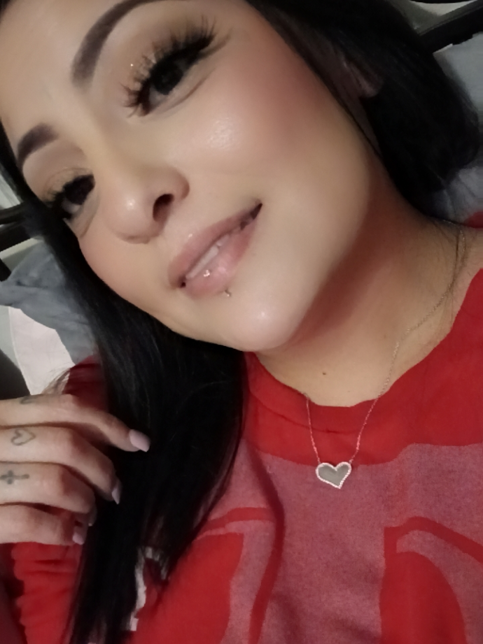 @Dee 💋💋💋💋