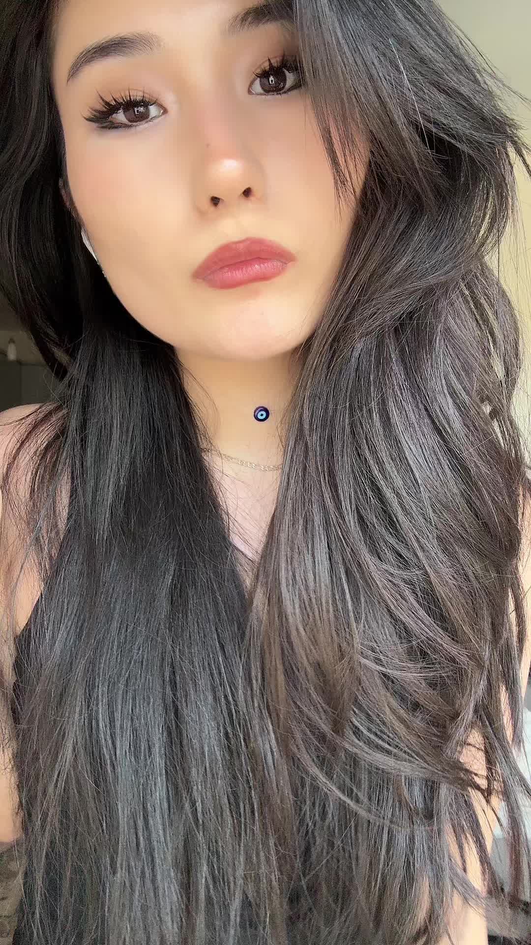 @minëk