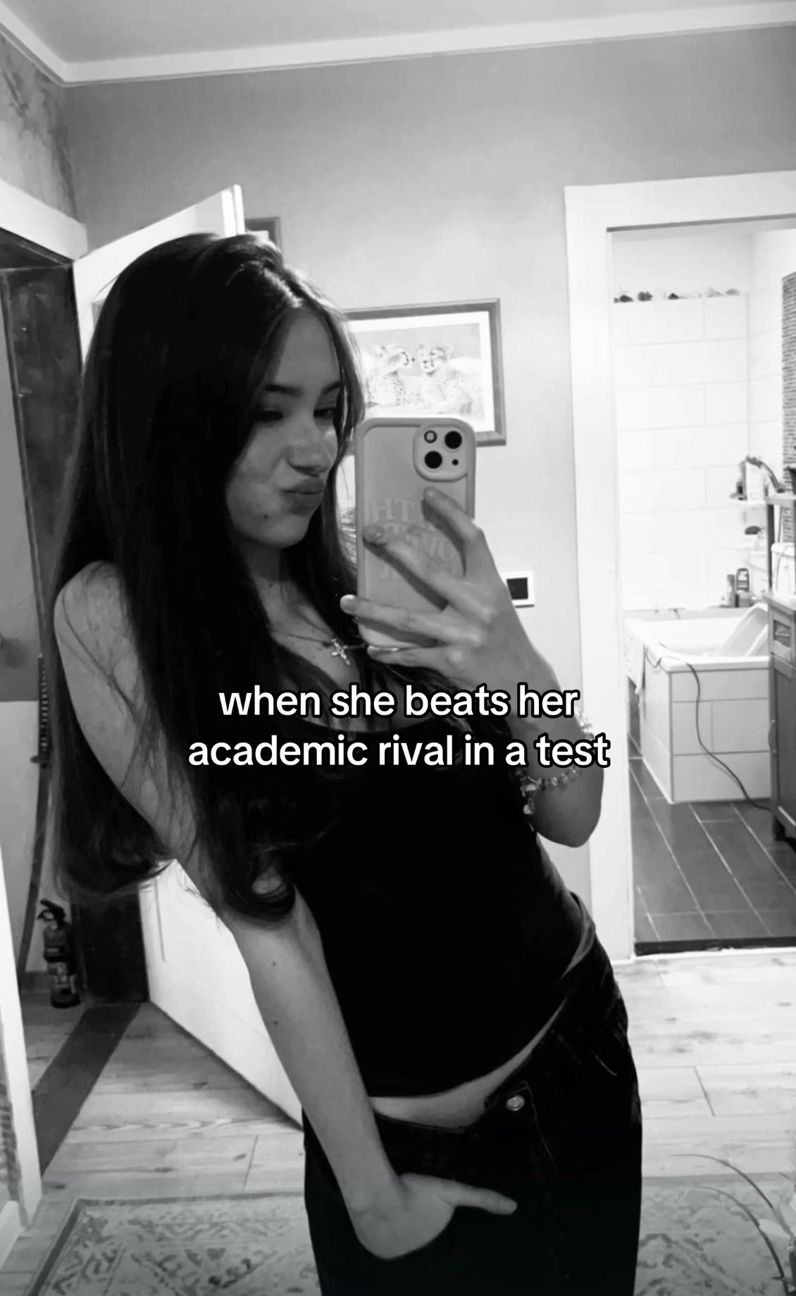 @avstro 📚
