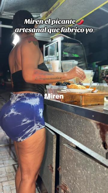 @dlucyempanadas