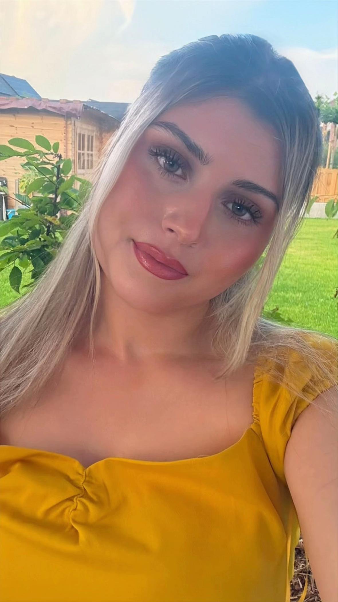 @𝐿𝒶𝓊𝓇𝒶