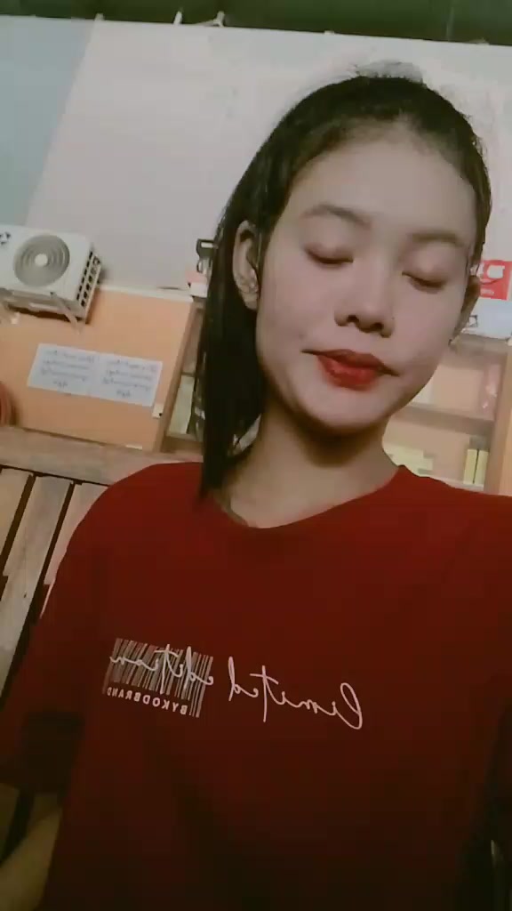 @အိပ်ပုတ်မလေ🤪🤭