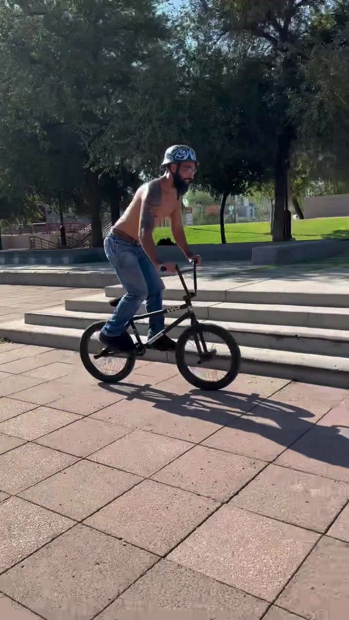 @BMX