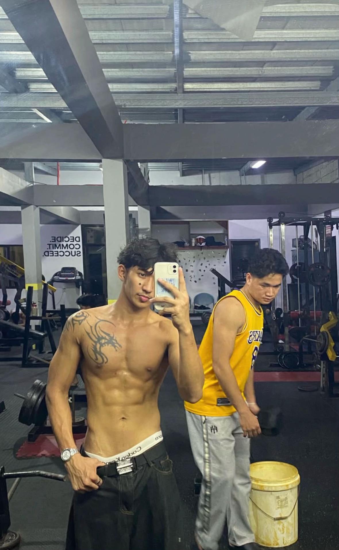 @GoodLookingUnlimited