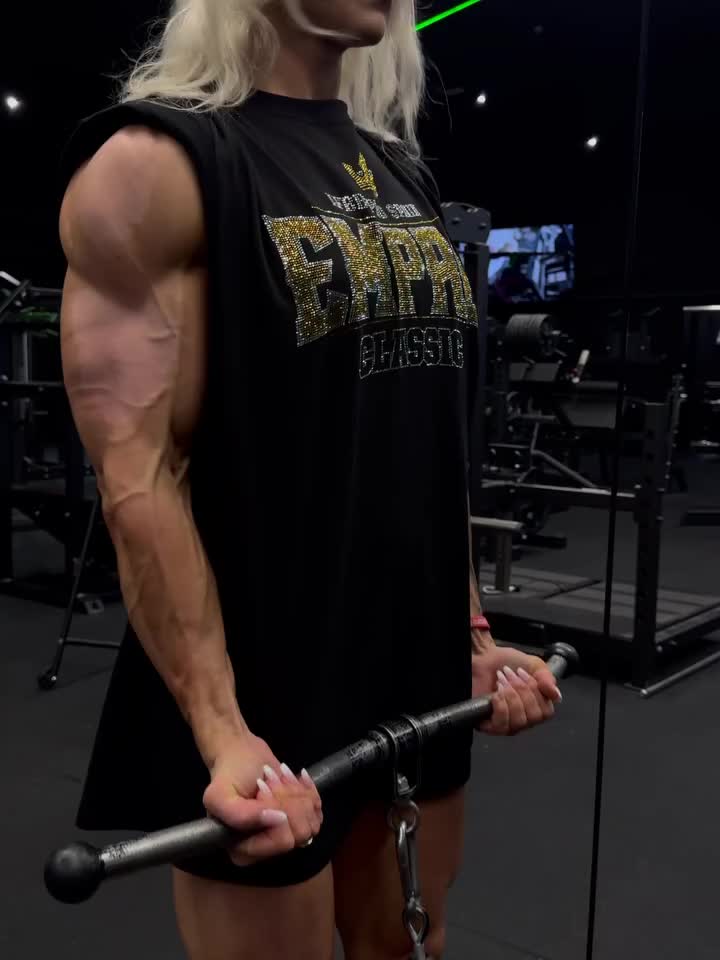 @ifbb pro female muscle
