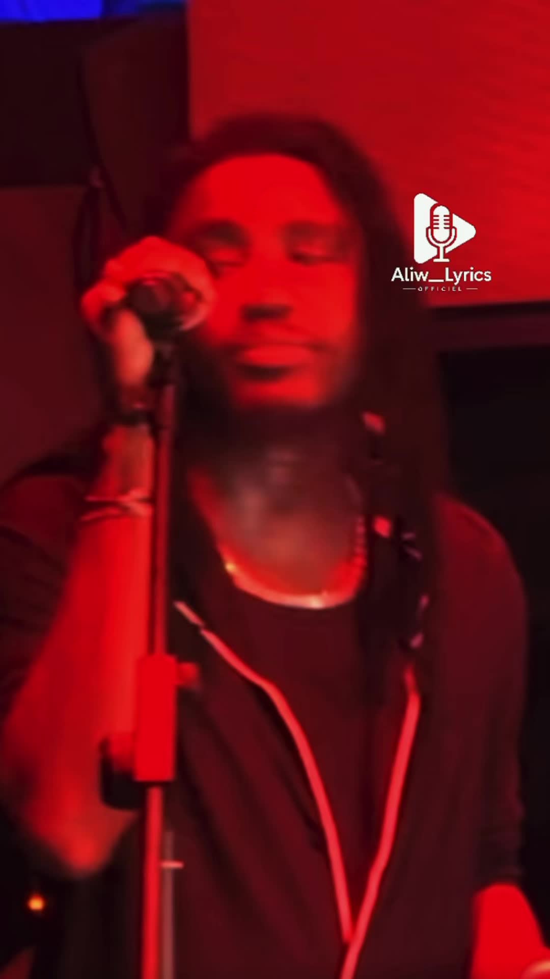 @𝐀𝐋𝐈𝐖___𝐋𝐘𝐑𝐈𝐂𝐒 🎙️