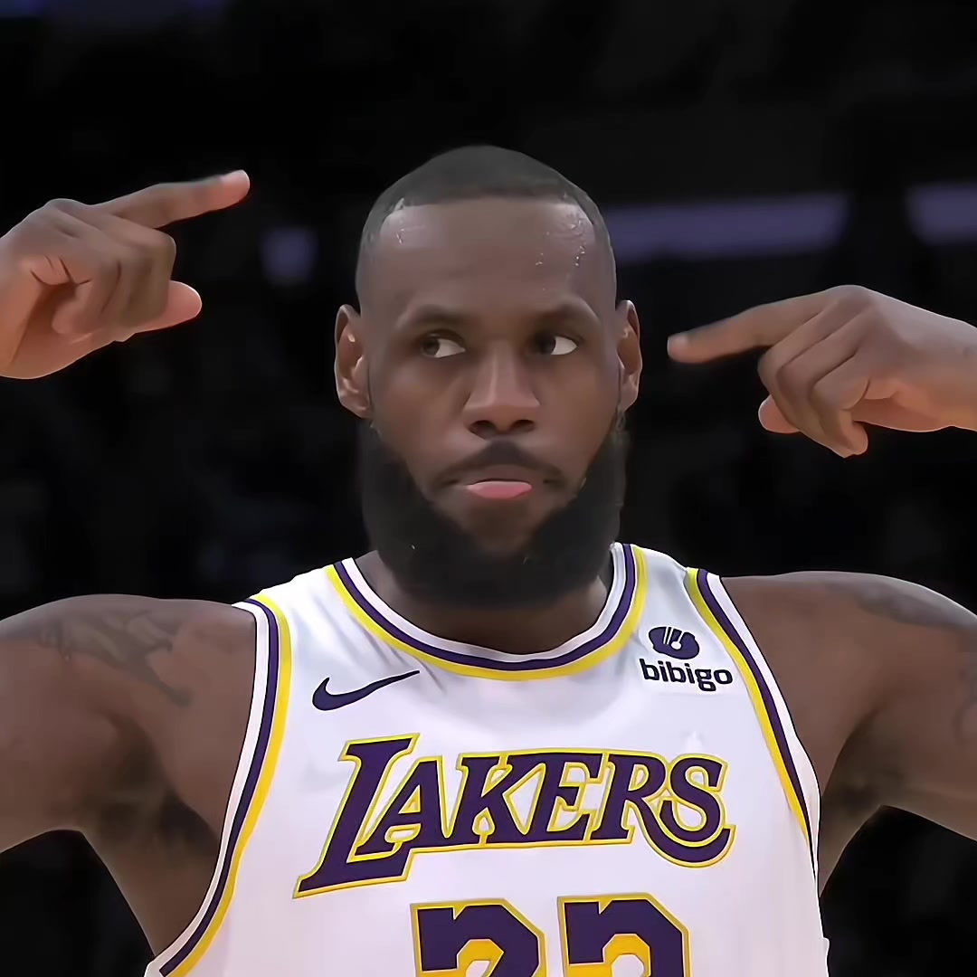 @HoopsWithBryant🐍