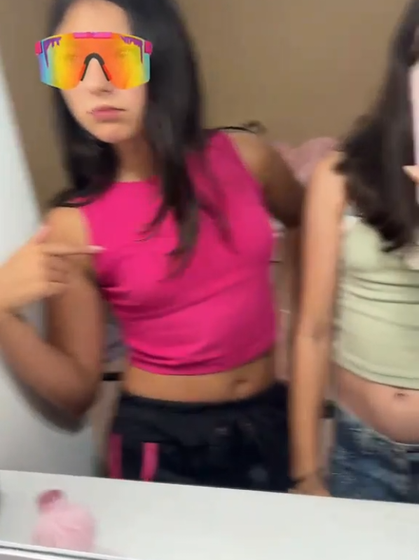 @𝐥𝐚𝐬 𝐦𝐚𝐬 𝐜𝐫𝐚𝐜𝐤𝐬𝐬𝐬