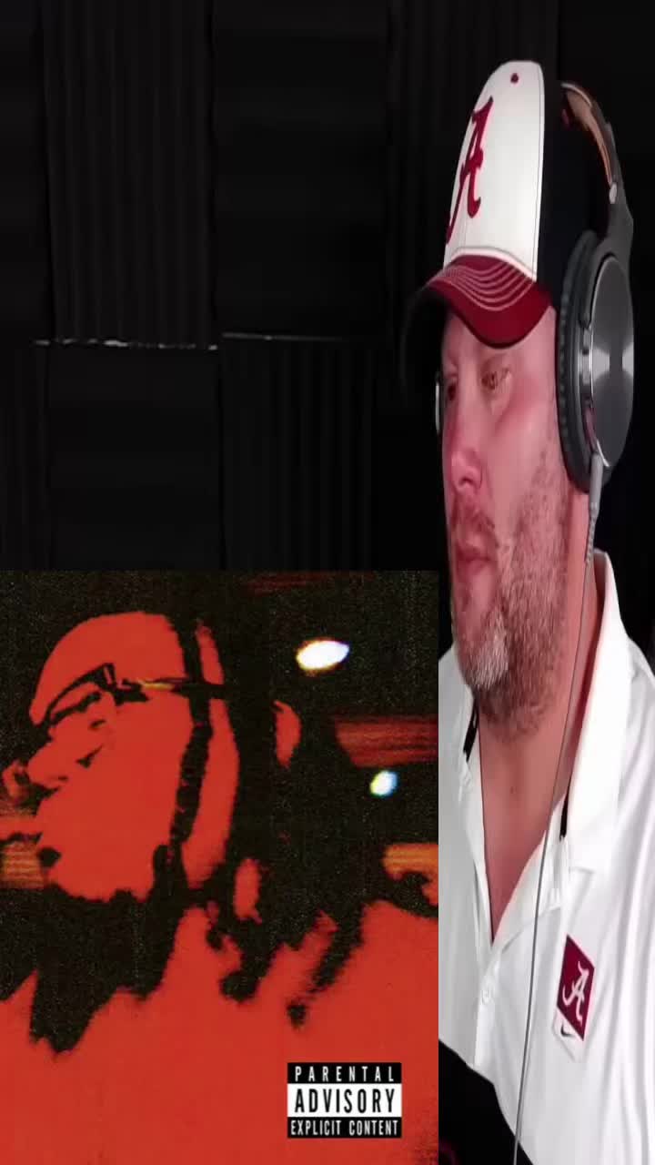 @⃟
