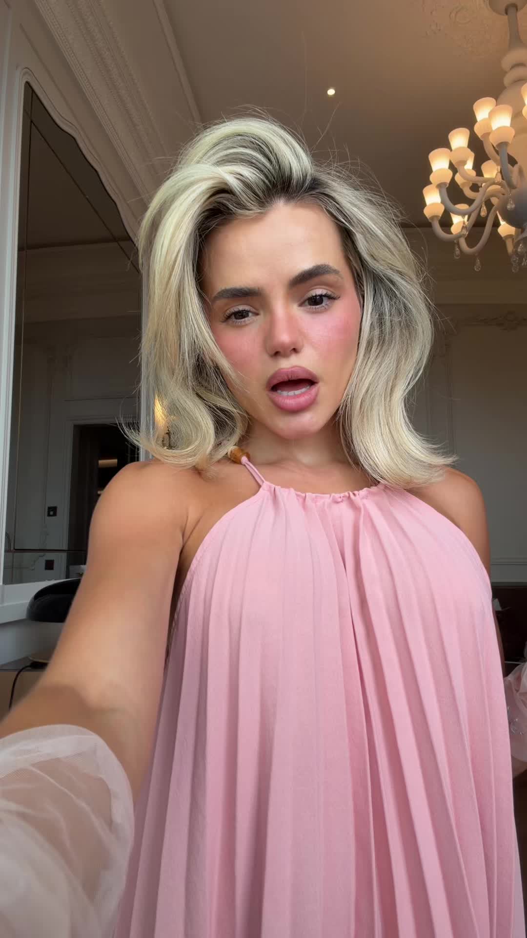 @AnaMarie