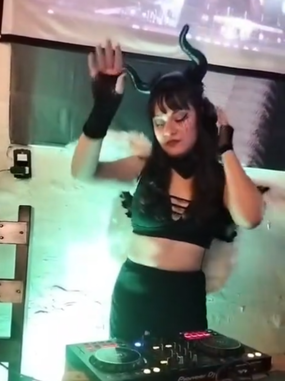@Yanin Mishelterror