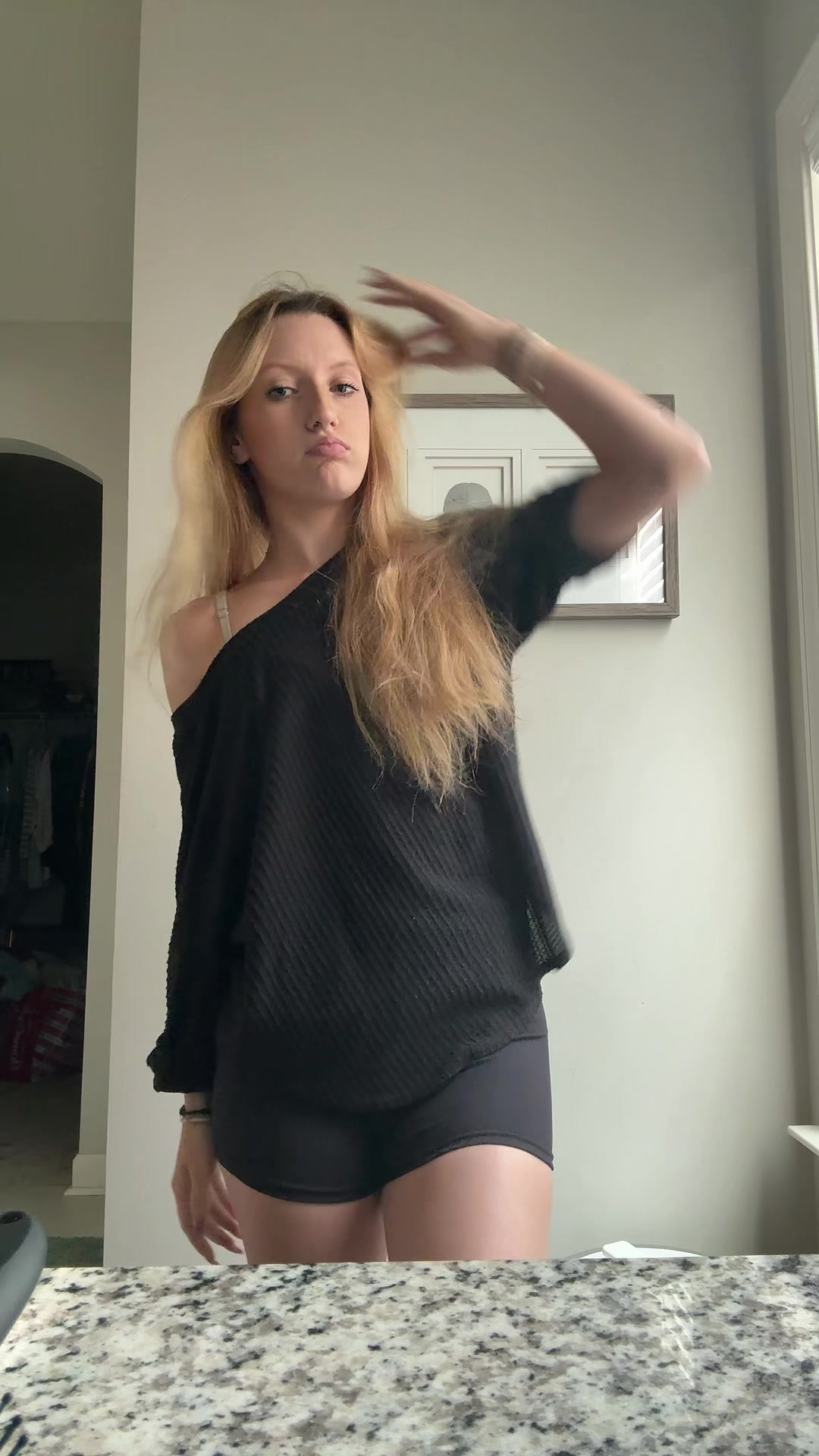 @️