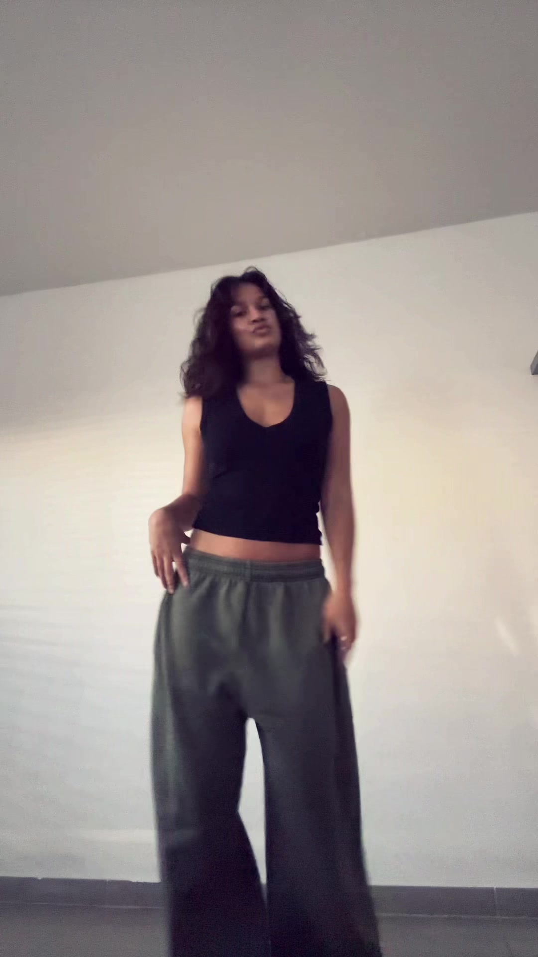 @LWꨄ