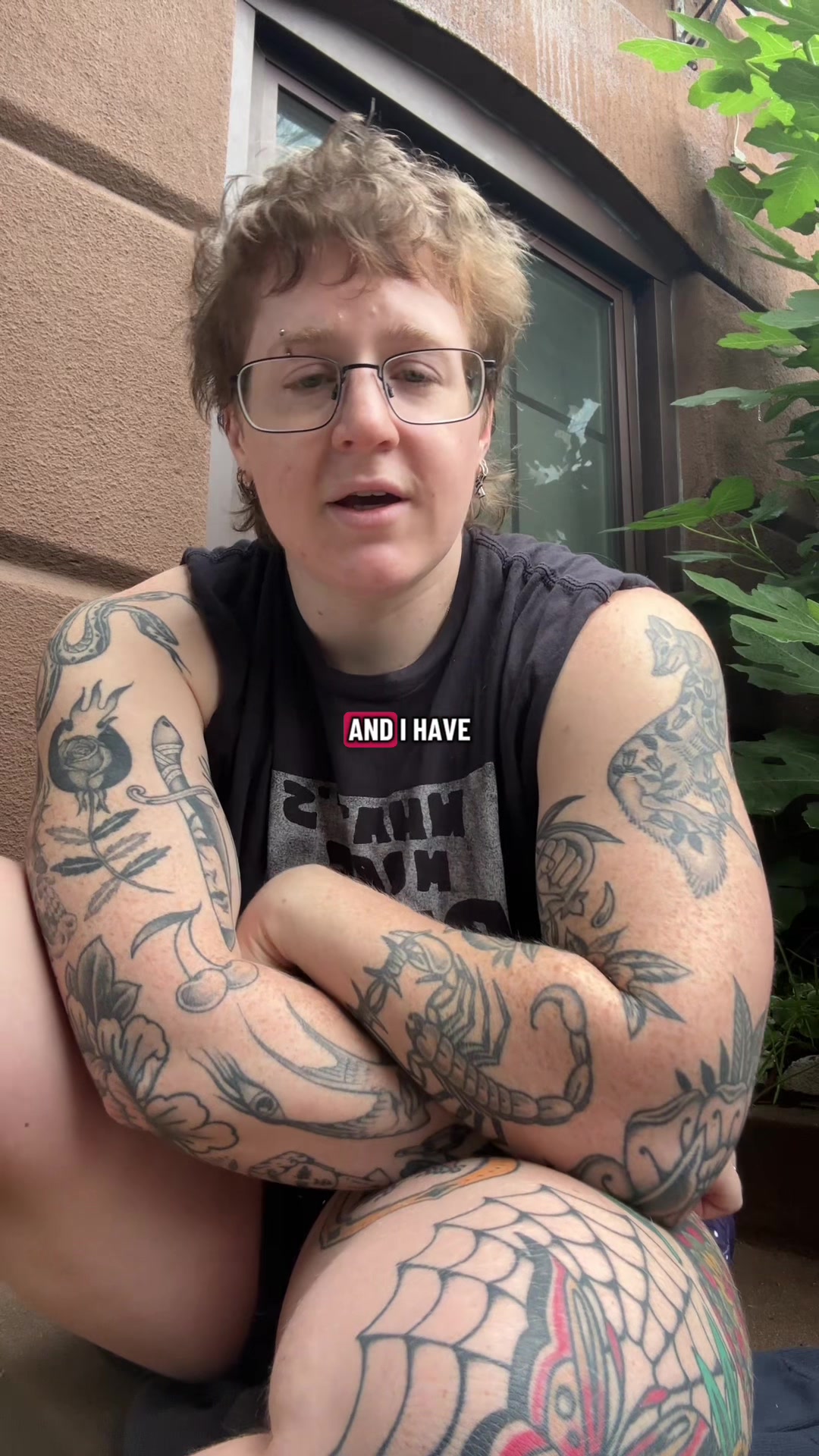 @lesbianlifts
