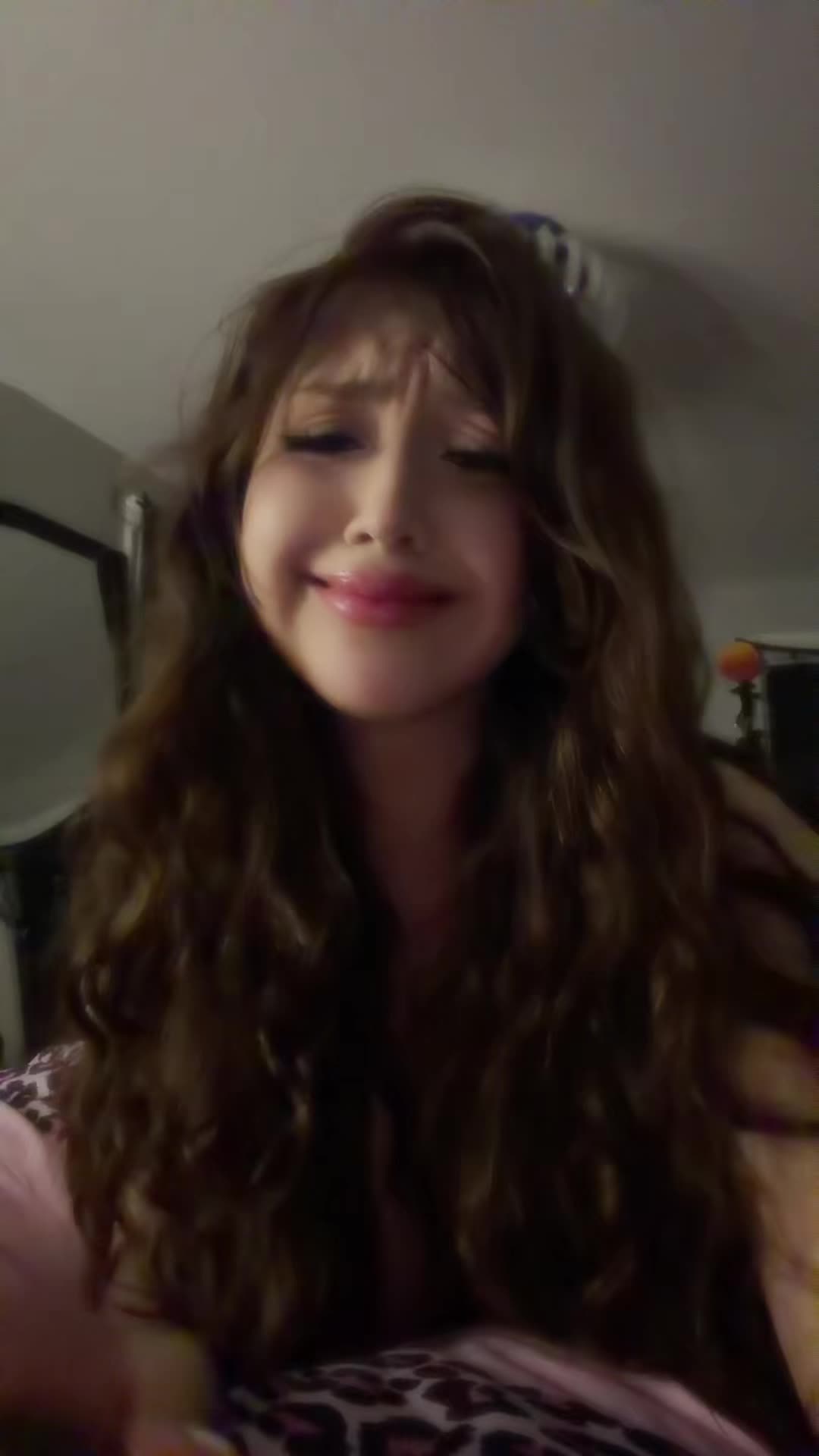 @Lesliee