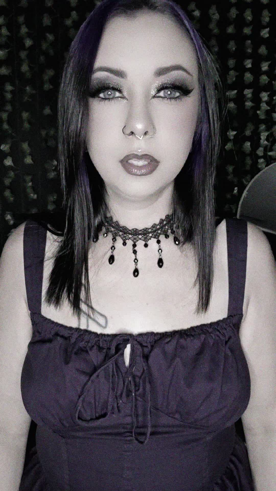 @TheSpicyCaps 🦇