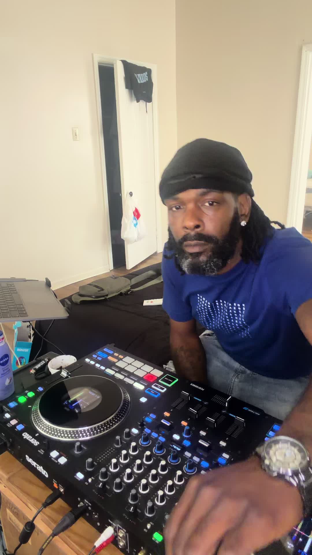 @DJ Savage Sounds