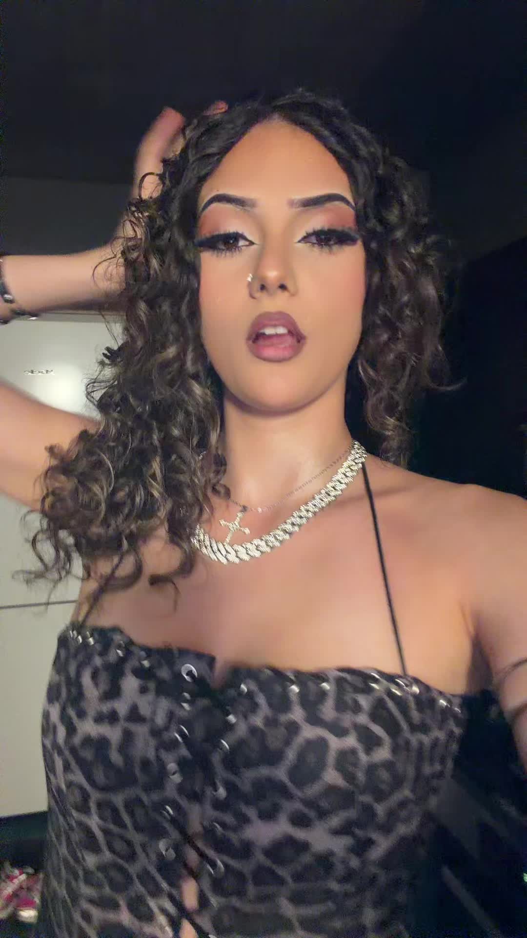 @𝐚𝐧𝐚