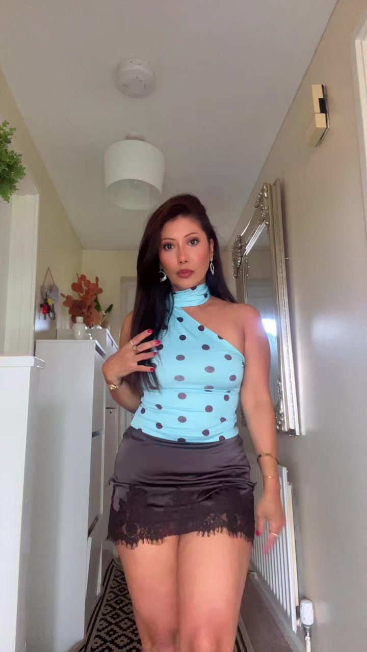 @🦋