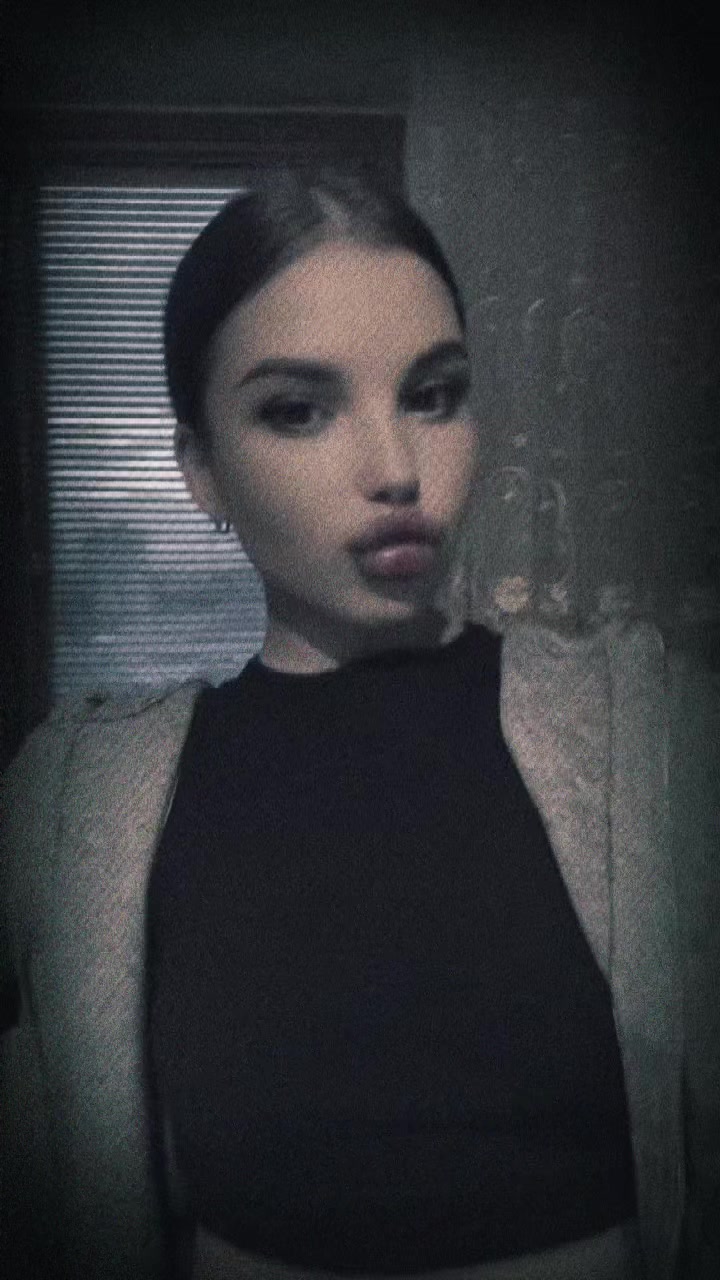 @𝑀𝒾𝓇𝓇𝒶𝓀𝓁𝑒𝓈𝓈🐻