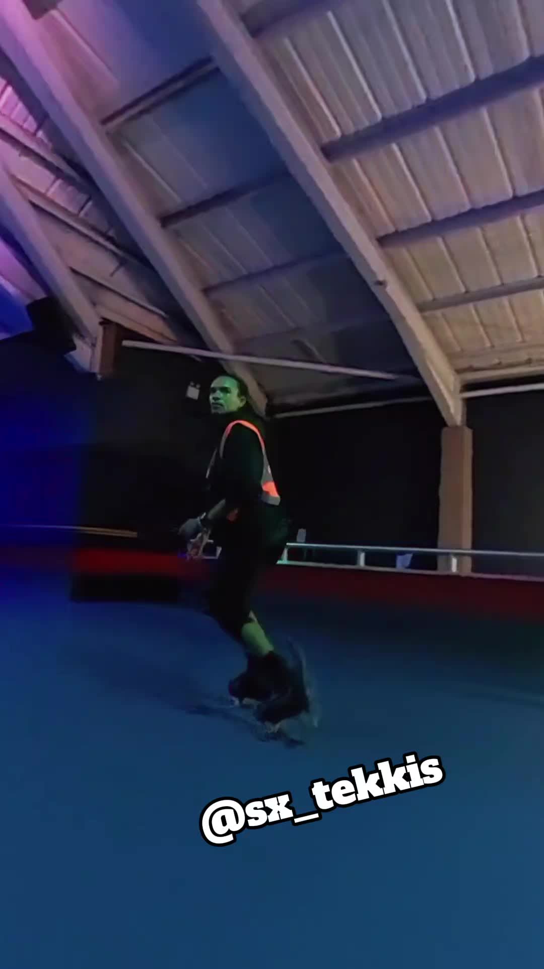 @💚🖤🛼Gazzaonsk8s⛸️🖤💚