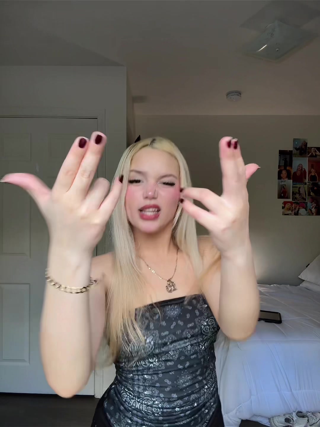 @𝐋𝐈𝐙𝐙𝐈𝐄