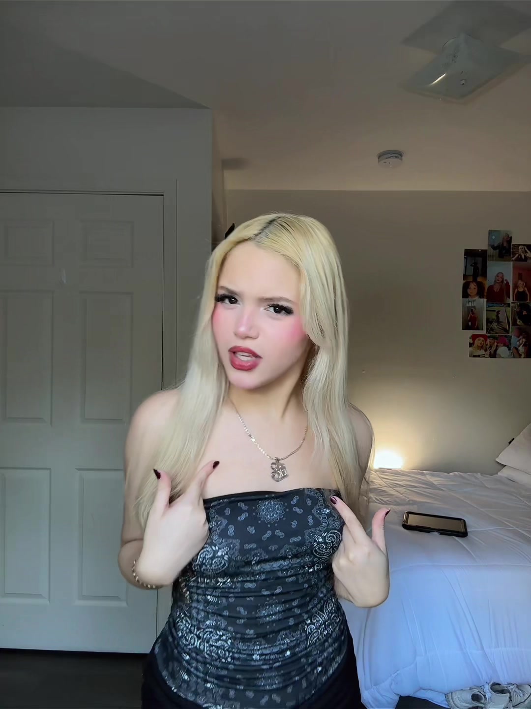 @𝐋𝐈𝐙𝐙𝐈𝐄