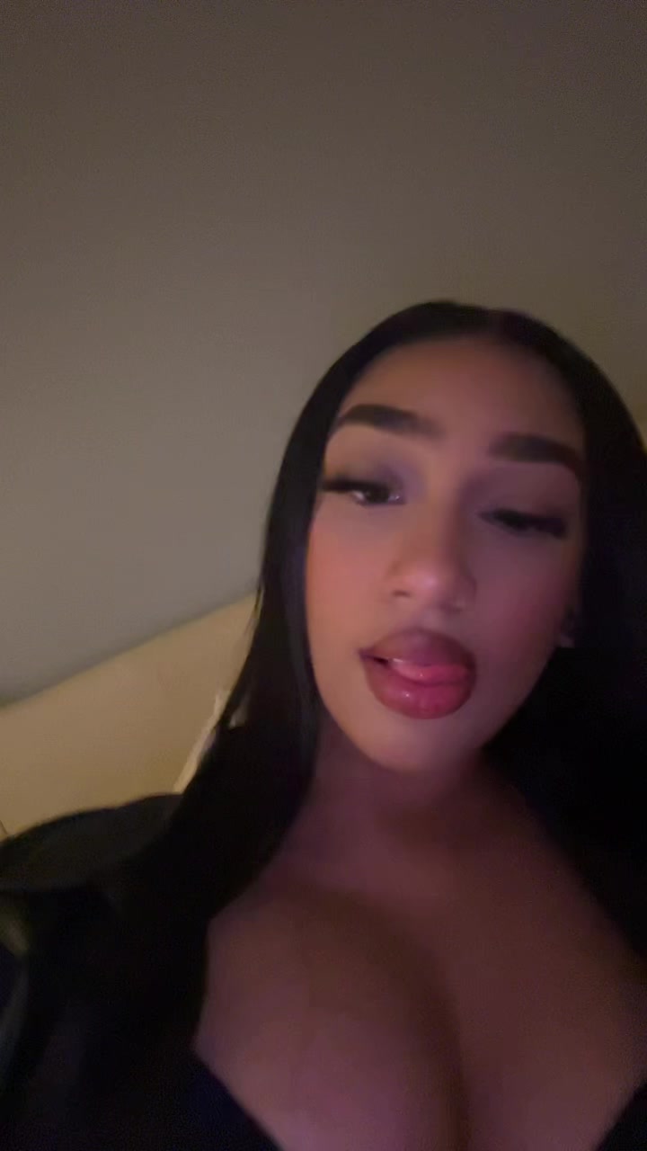 @Nylacakessss