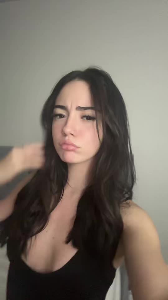 @lari📲