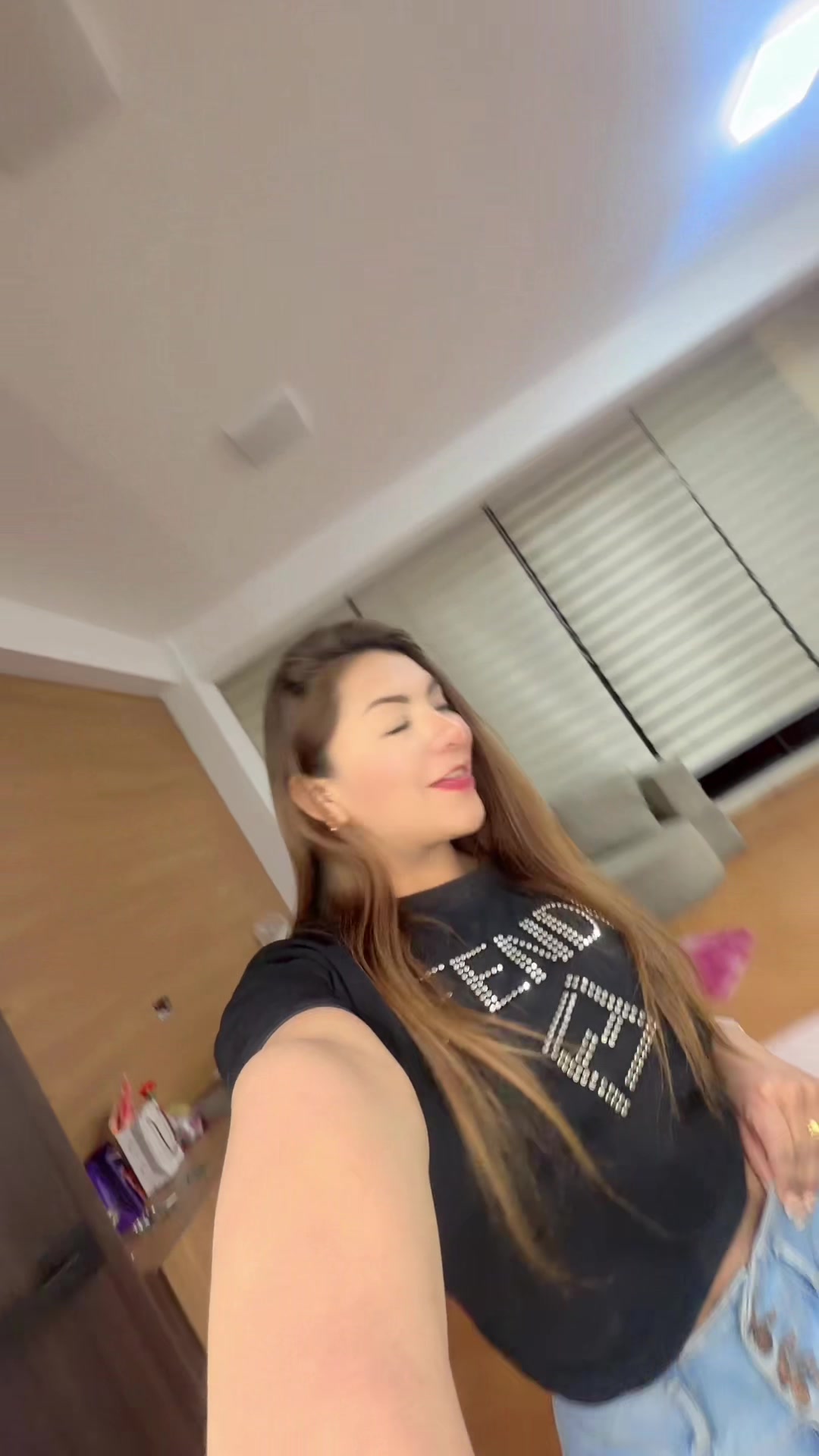 @Ana